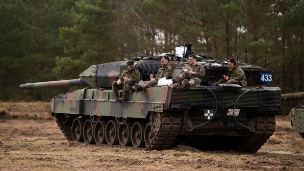 Talks in Germany end without decision on sending Leopard battle tanks to Ukraine