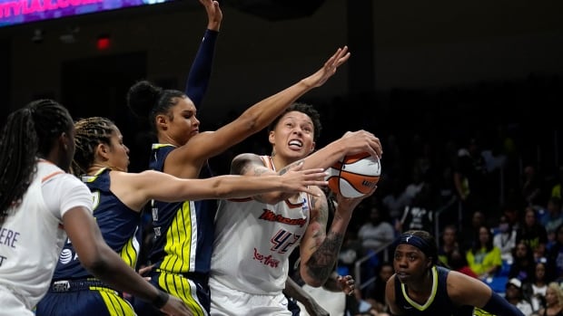 Sabally’s double-double leads Wings past Mercury in Griner’s return to Texas