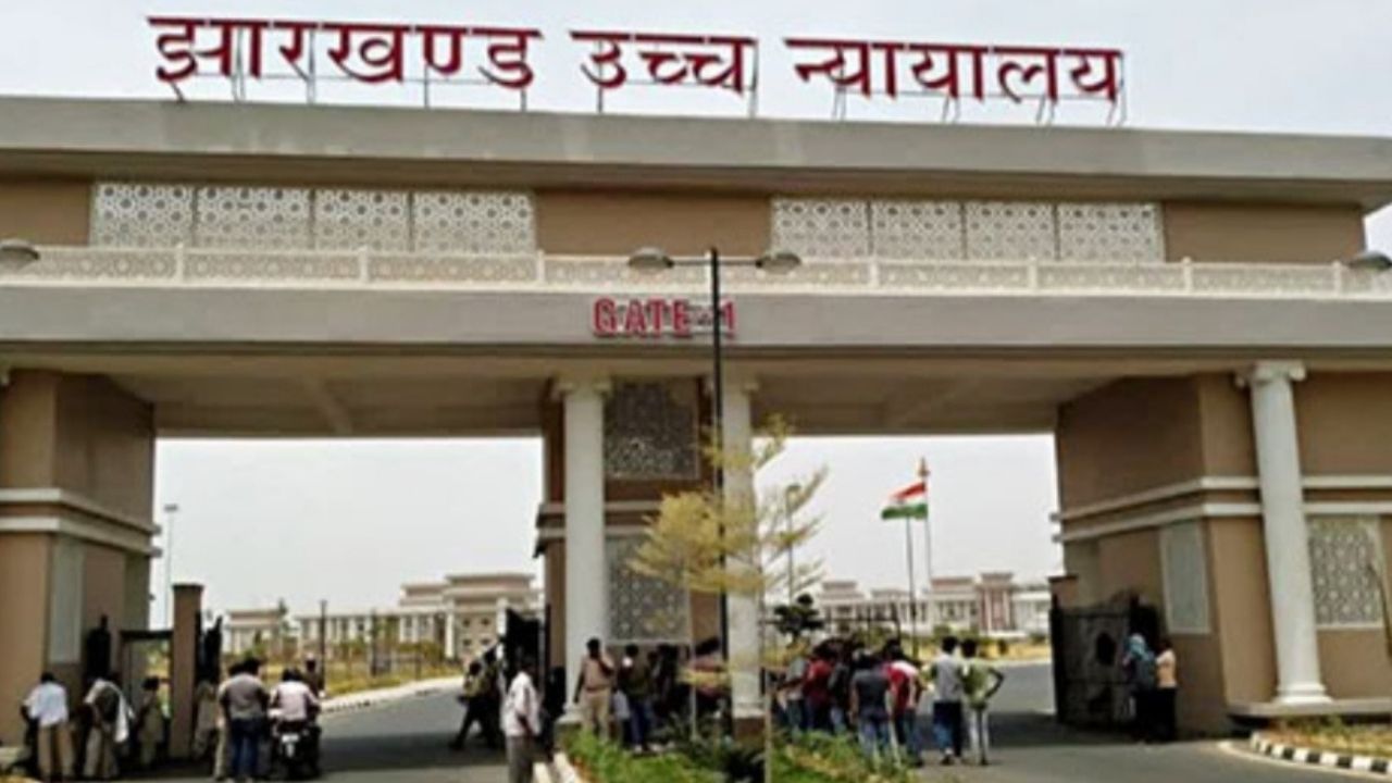 झारखंड हाई कोर्ट ने कफ सीरप बिना पर्ची बेचने पर लगाई रोक, मेडिकल स्टोरों पर होगी सख्त कार्रवाई