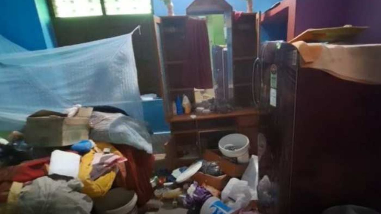 Jharkhand News: झारखंड में डकैतों का आतंक, शिक्षक दंपती बंधक बने, 4 घंटे तक चली घर में लूटपाट की घटना