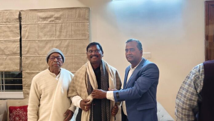 Jharkhand News: अरुण मुंडा ने झारखंड सरकार पर साधा निशाना, PESA एक्ट की कार्यान्वयन में बड़े उल्लंघन का आरोप