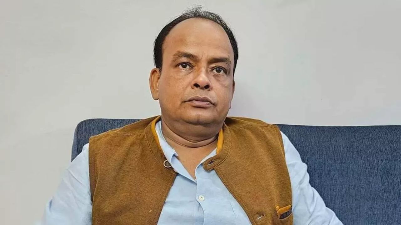 Jharkhand News: झारखंड में सत्ता परिवर्तन की अफवाहों को मंत्री ने किया खारिज, जमशेदपुर में मंत्री इरफान अंसारी बोले, हेमंत सोरेन नहीं झुकेंगे