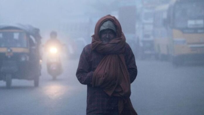 Jharkhand Weather: झारखंड में प्रचंड सर्दी ने तोड़े दिसंबर के रिकॉर्ड उत्तर-पश्चिमी हवाओं से ठिठुरन बढ़ी 11 जिलों में शीतलहर अलर्ट जारी
