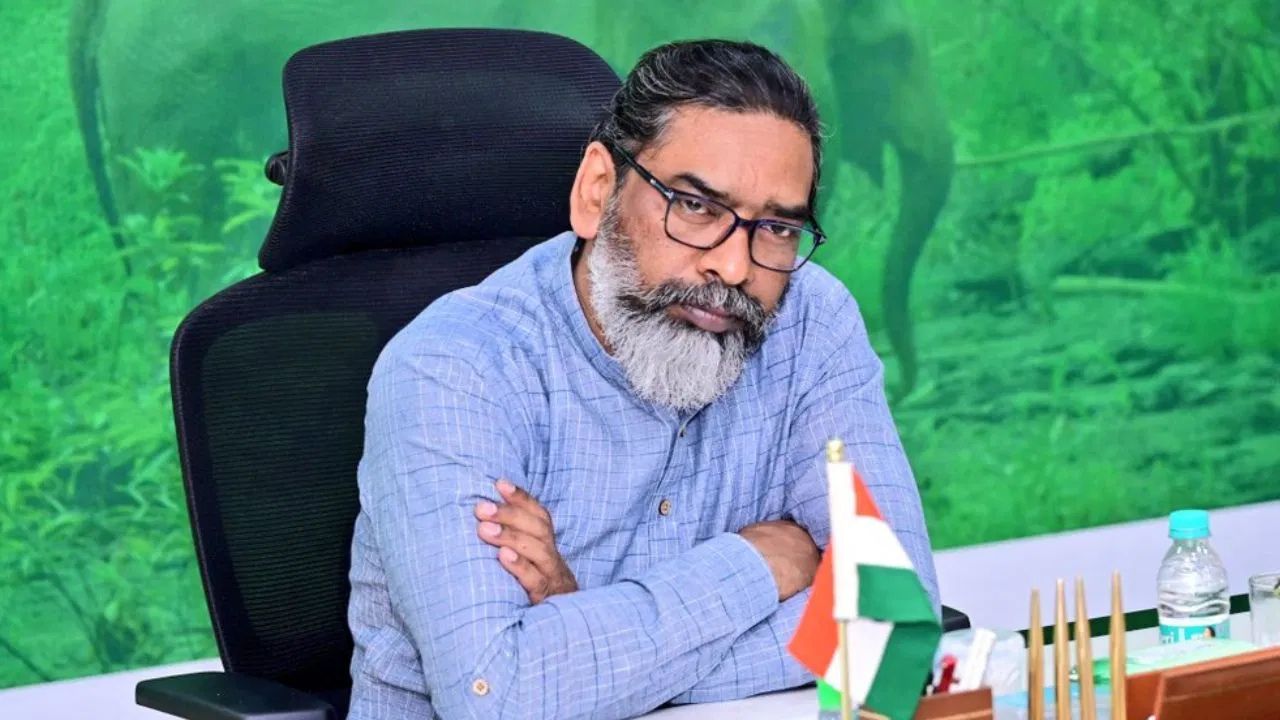 Jharkhand News: नए साल में झारखंड के मुख्यमंत्री हेमंत सोरेन का स्विट्ज़रलैंड दौरा, दावोस में निवेश की संभावनाओं पर चर्चा