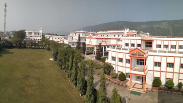 Jharkhand: अवधी डेंटल कॉलेज ने नियम तोड़े, झारखंड सरकार ने किया आवश्यक प्रमाणपत्र रद्द करने का इशारा