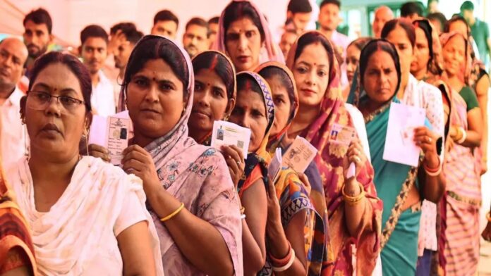 Jharkhand नगर निकाय चुनाव में मतदान जारी, धनवाद वार्ड 22 में तनाव और पुलिस हस्तक्षेप