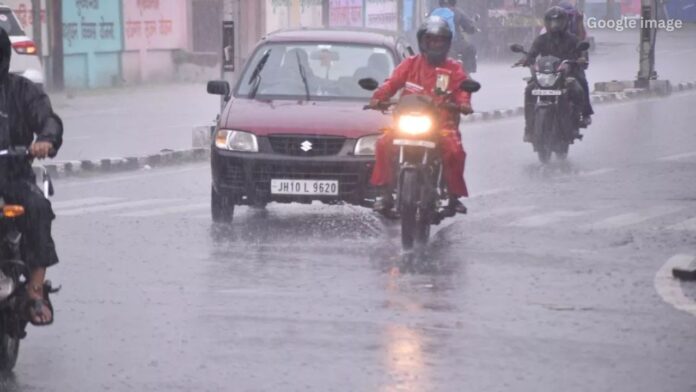 Jharkhand Weather Today: धनबाद समेत कई जिलों में मौसम बिगड़ा, 60 किमी प्रति घंटे की आंधी की चेतावनी