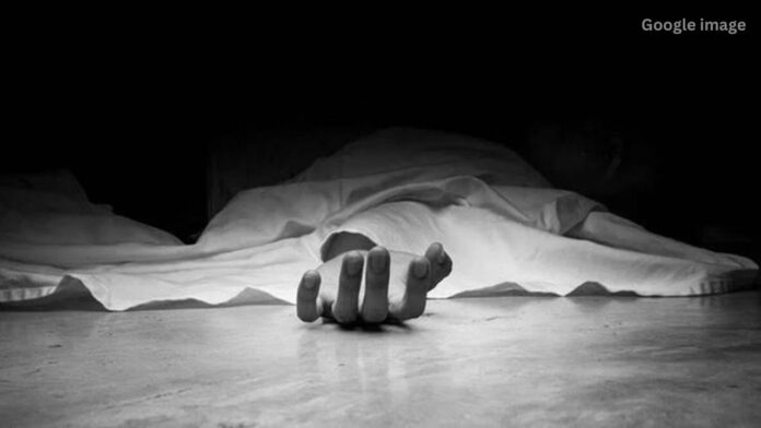 Jharkhand News: दुमका में पिता ने बेटे की बेरहमी से हत्या कर पत्नी को भी किया गंभीर रूप से घायल